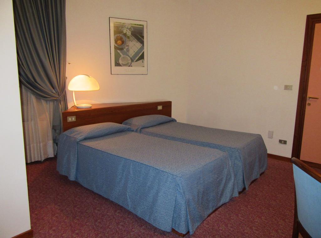 Hotel Giardino Прато Екстериор снимка