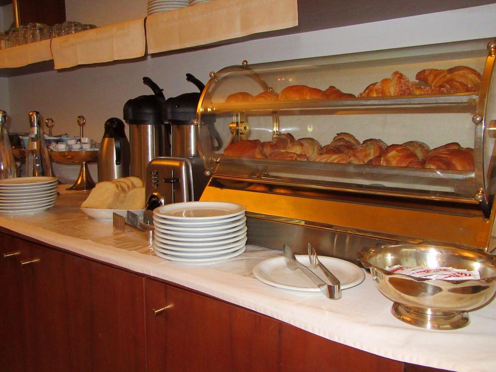 Hotel Giardino Прато Екстериор снимка
