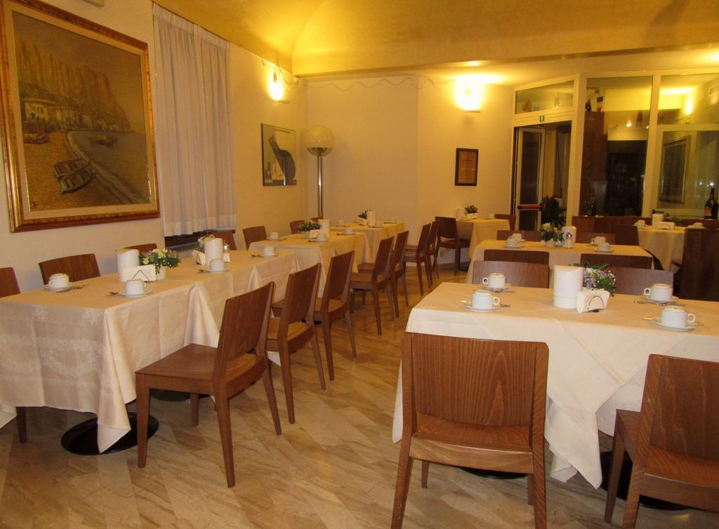 Hotel Giardino Прато Екстериор снимка