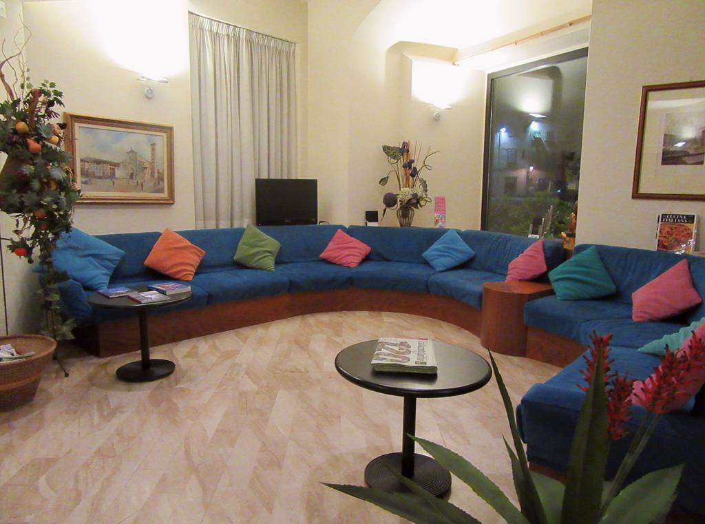 Hotel Giardino Прато Екстериор снимка