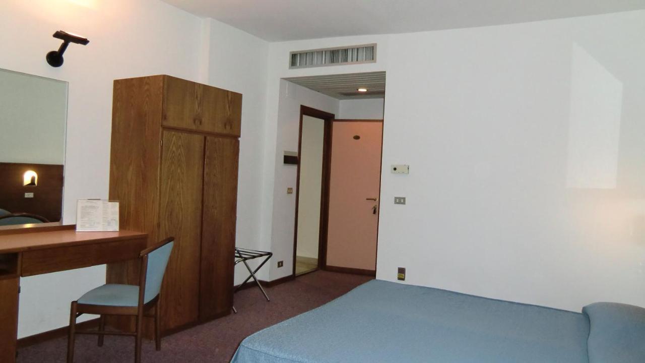 Hotel Giardino Прато Екстериор снимка